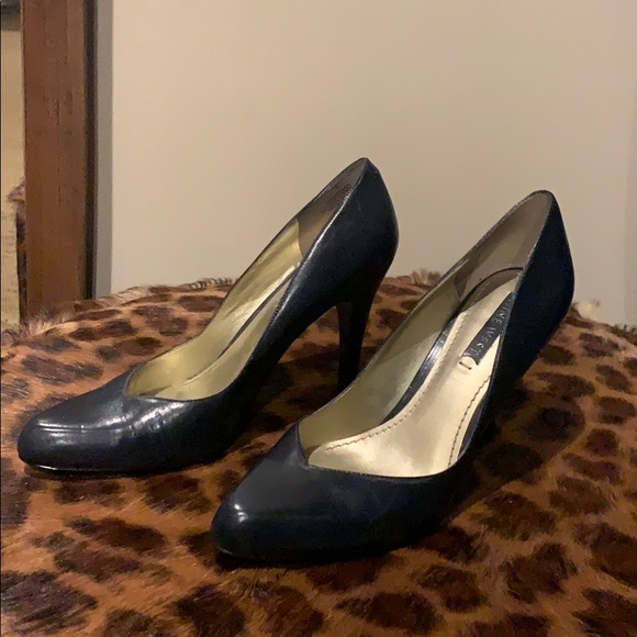 Navy Nine West pumps - Picture 2 of 5